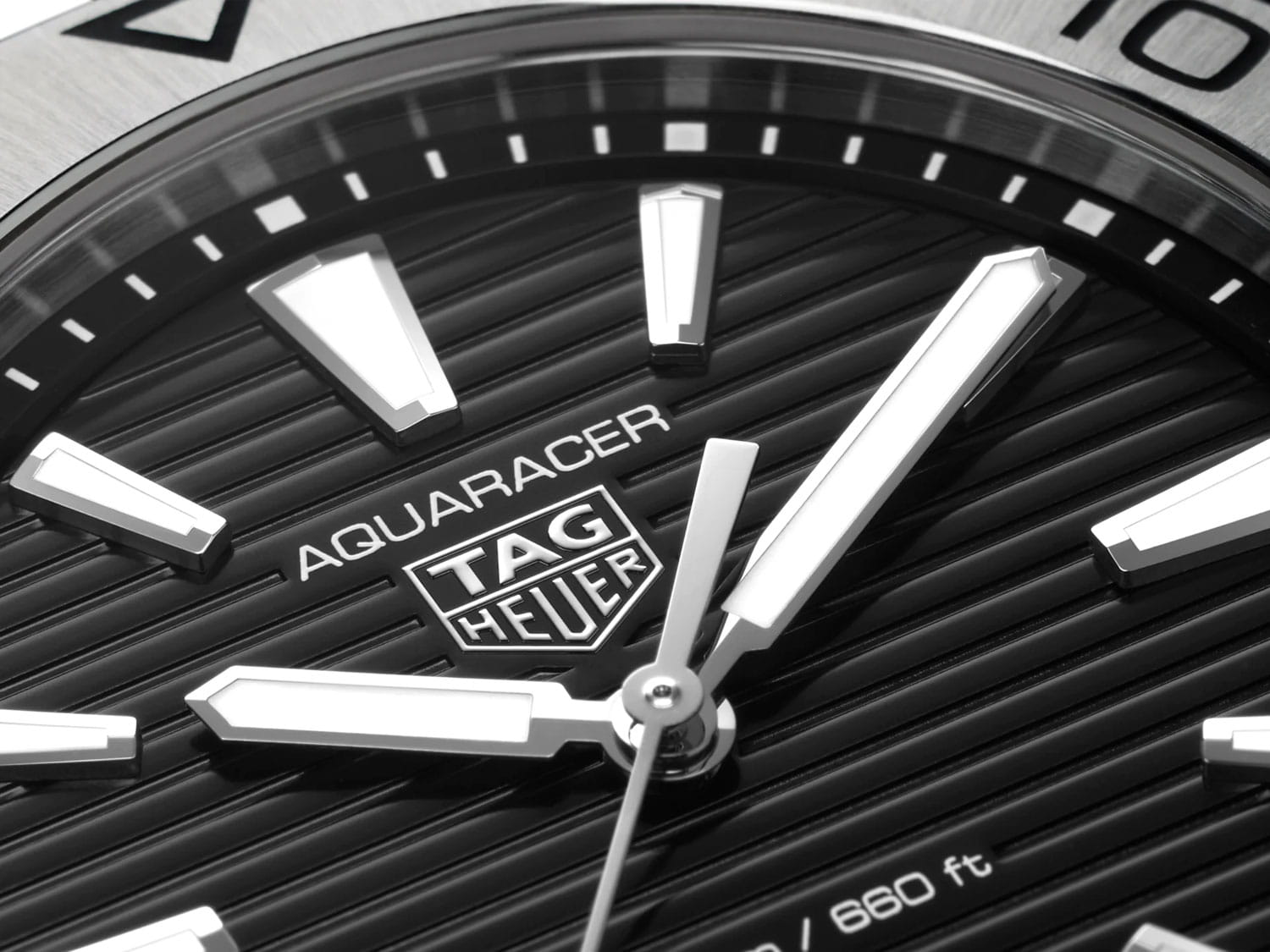 TAG Heuer TAG Heuer Aquaracer Professional 200 WBP1110.BA0627 , наручные мужские часы фото под углом
