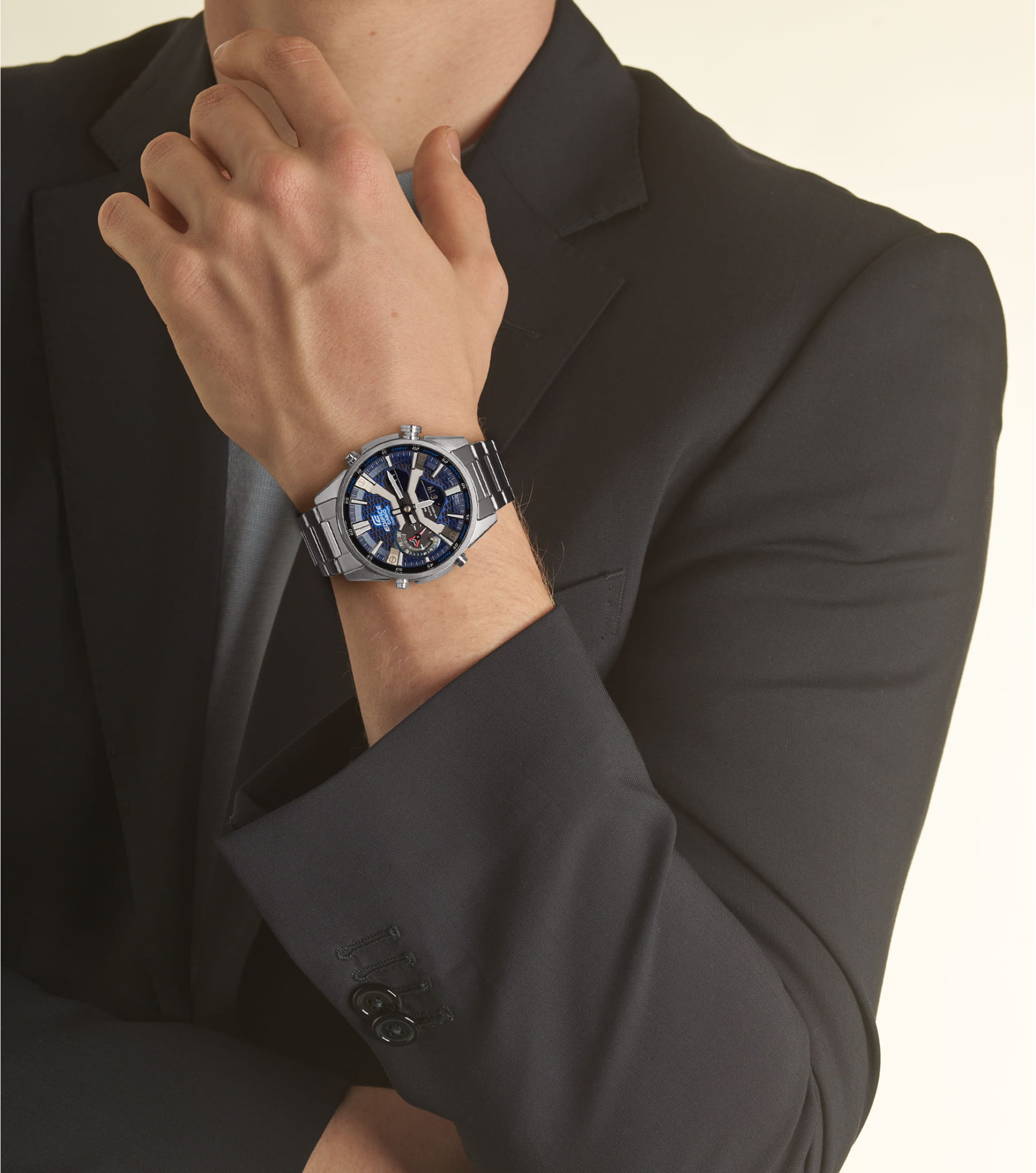 Casio Casio Edifice ECB-S100D-2A ECB, наручные мужские часы фото под углом