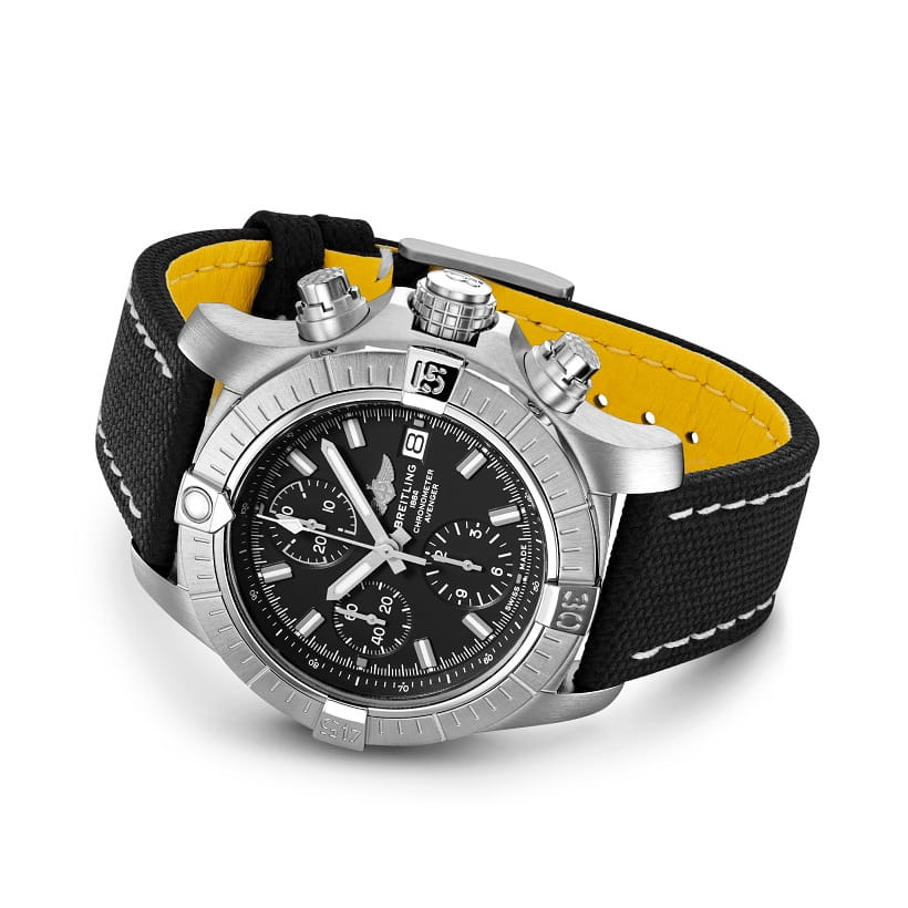 Breitling Breitling Avenger Chronograph 43 A13385101B1X2, avenger швейцария мужские часы на браслете кожаный боковой вид