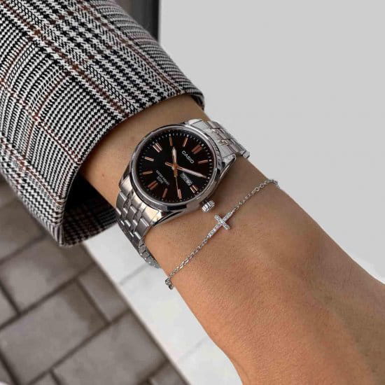 Casio Casio Collection LTP-1335D-1A2 , наручные женские часы фото под углом