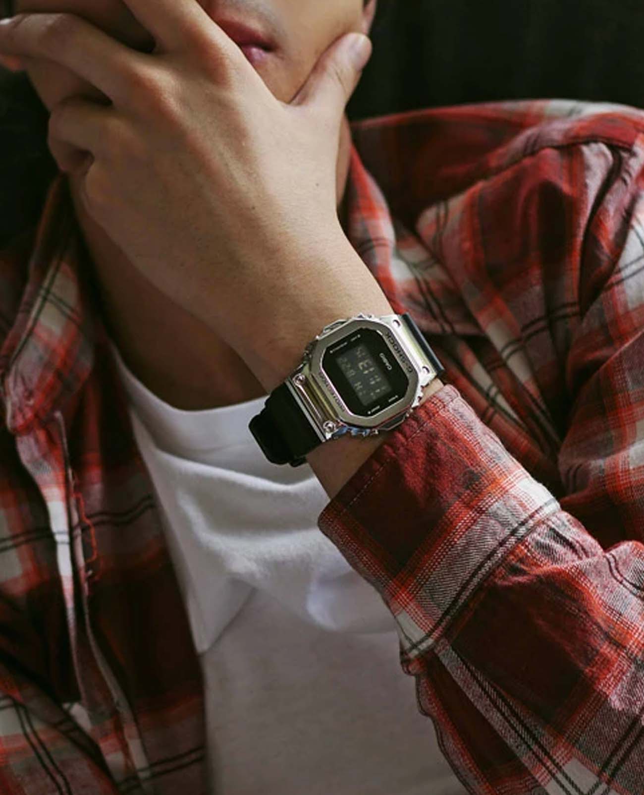 Casio Casio G-Shock GM-5600U-1DR GM - задняя крышка пластик металл сталь корпуса, япония часы