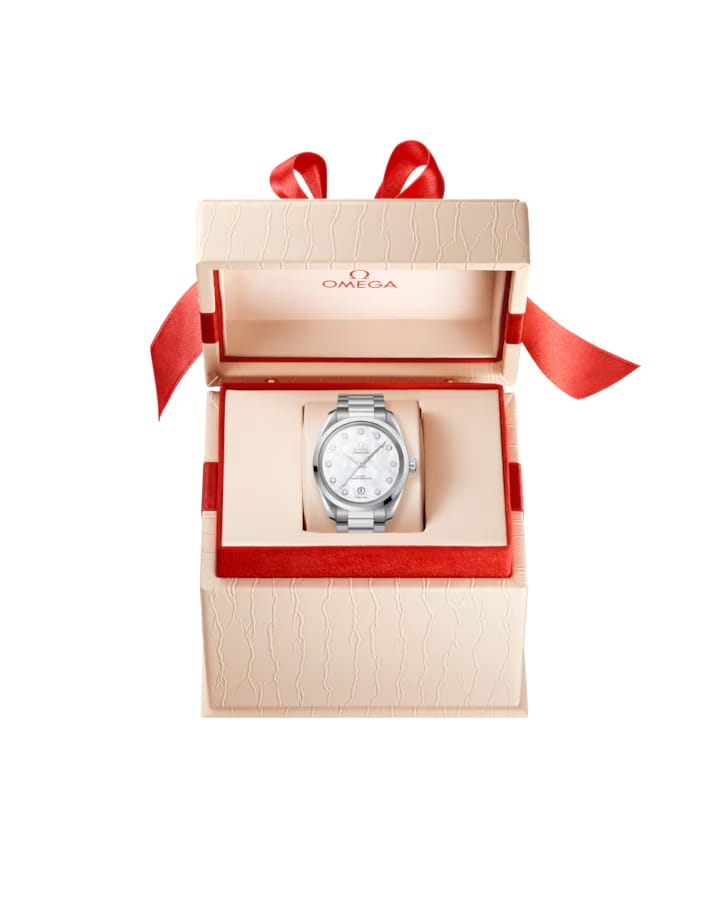 Оригинальные часы Omega Omega Seamaster Aqua Terra 220.10.38.20.55.001 механические калибр механизма omega 8800 общий вид