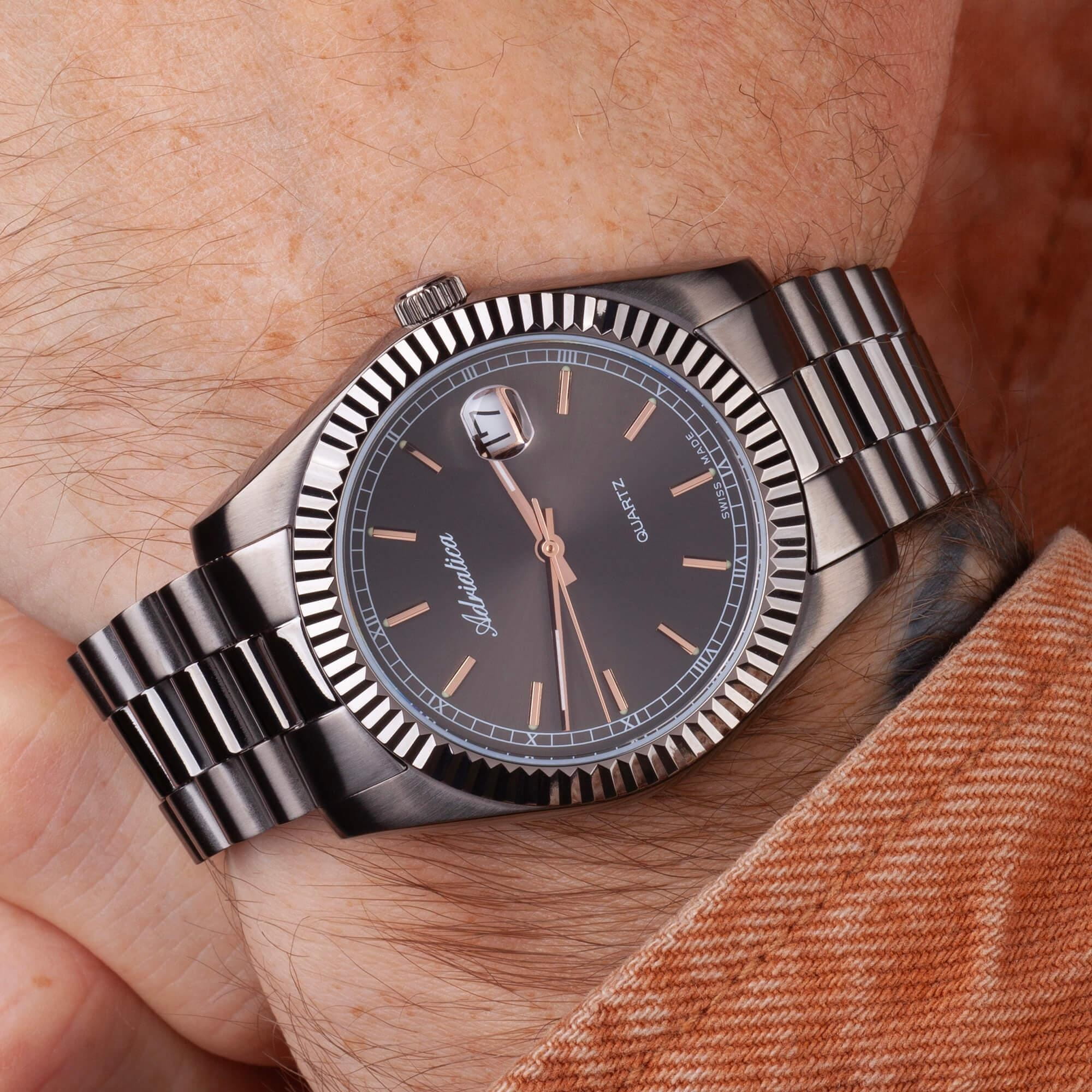 Adriatica Adriatica Premiere A1090.S1R7Q,  швейцария мужские часы на браслете нержавеющая сталь с pvd-покрытием боковой вид