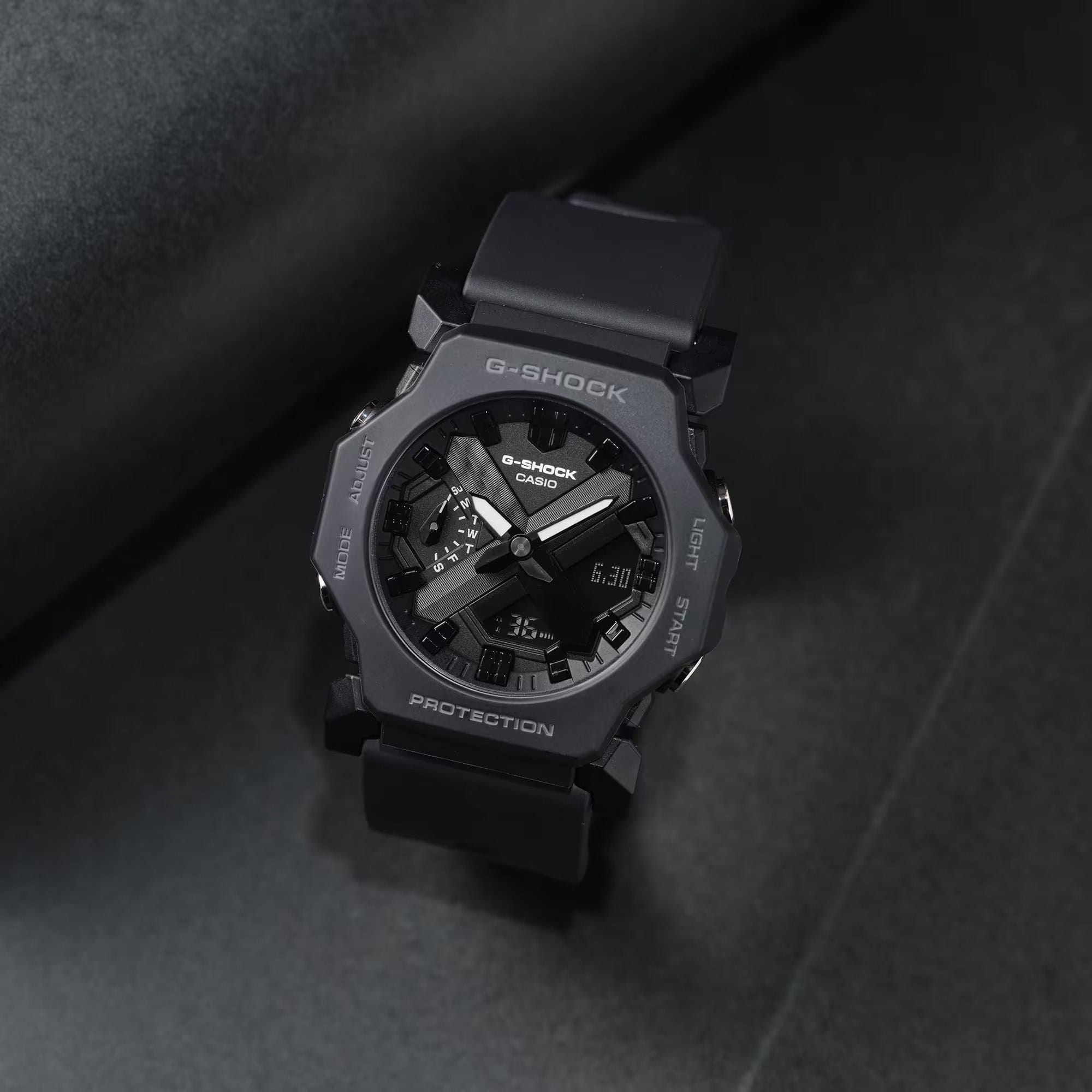 Casio Casio G-Shock GA-2300-1ADR (GA-2300-1A) GA, наручные мужские часы фото под углом