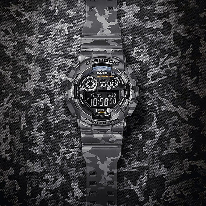 Casio Casio G-Shock GD-120CM-8ER электронные мужские часы часы крупный план черный циферблата