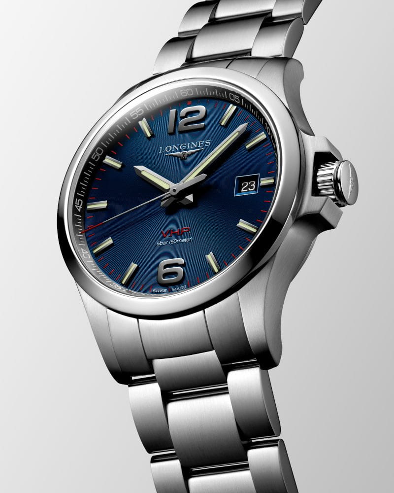 Longines  Longines Conquest V.H.P. L3.726.4.96.6, conquest v.h.p. швейцария мужские часы на браслете нержавеющая сталь боковой вид