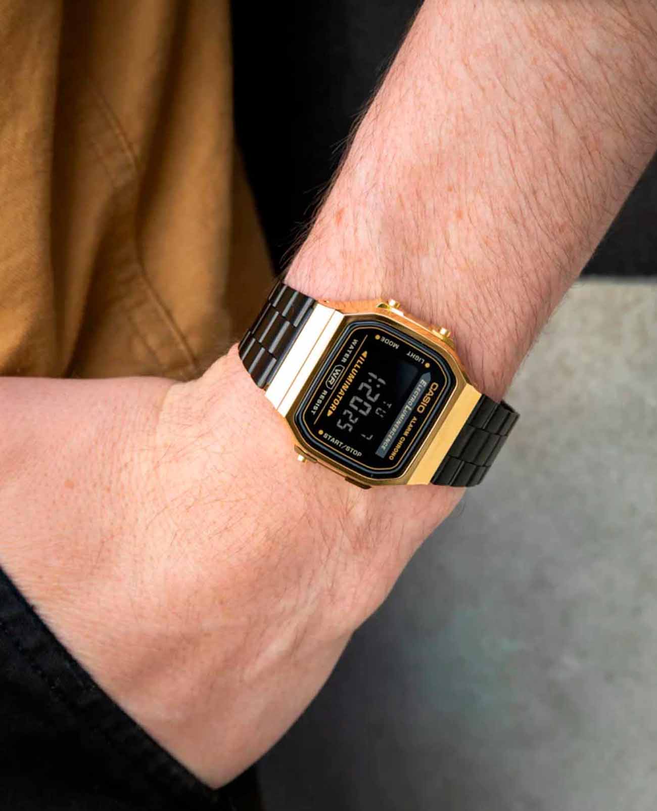 Casio Casio Vintage A168WEGB-1BDF (A168WEGB-1B) , наручные мужские часы фото под углом