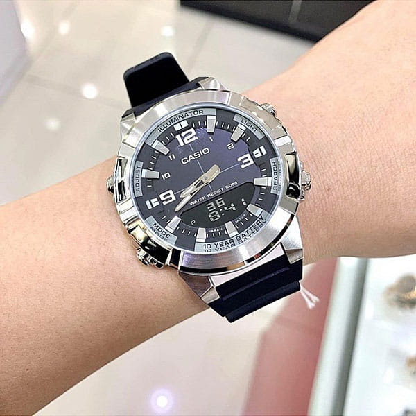 Casio Casio Collection AMW-870-1AVDF (AMW-870-1A) , наручные мужские часы фото под углом