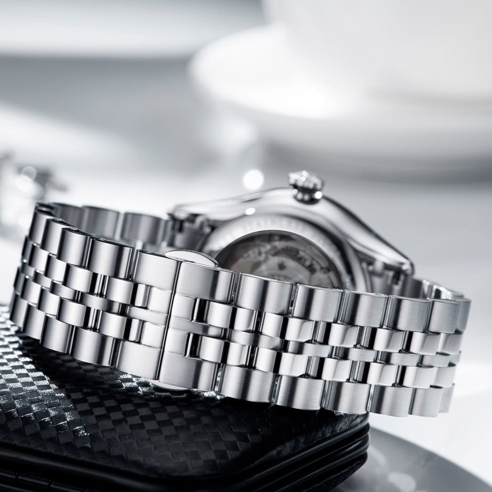 Aerowatch Aerowatch Les Grandes Classiques 60996 AA03 M механические мужские часы часы крупный план черный циферблата