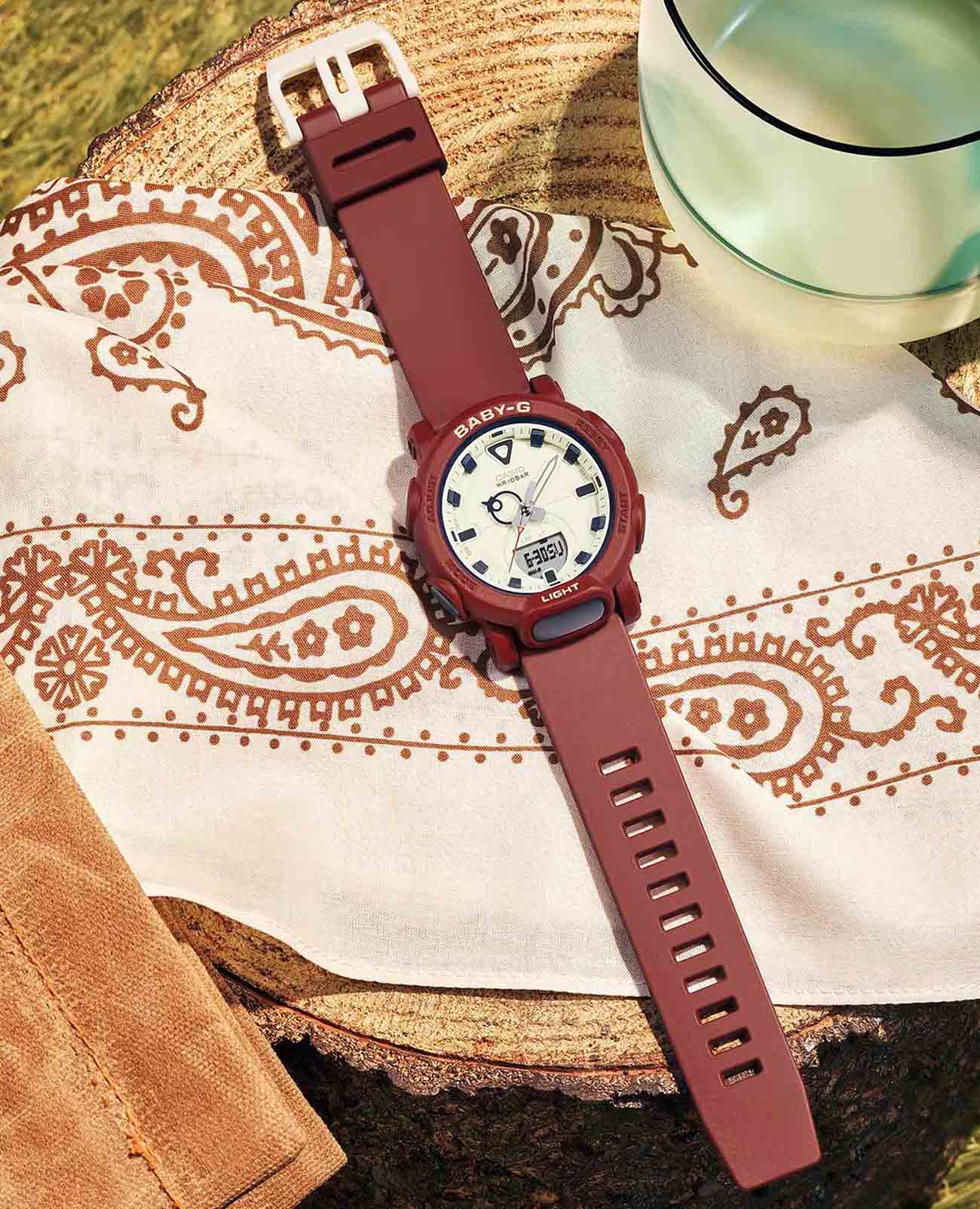 Casio BGA-310RP-4A женские часы застежка крупным планом