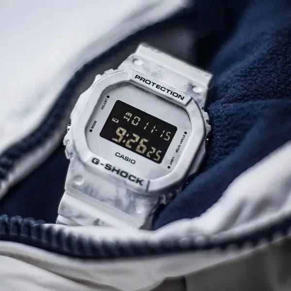 Casio Casio G-Shock DW-5600GC-7 - наручные мужские часы наручные часы в перспективе черный циферблат