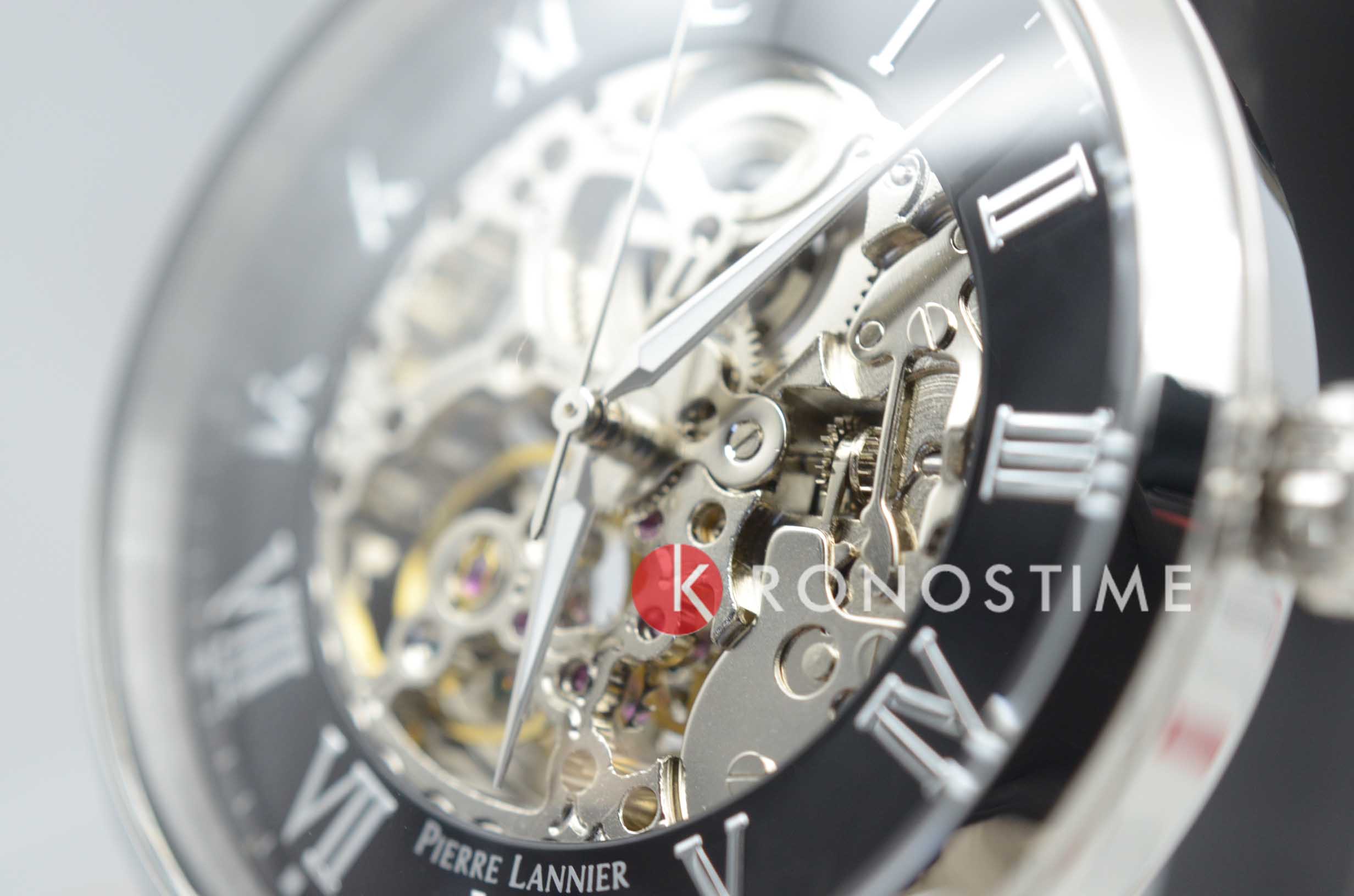 Pierre Lannier Pierre Lannier Automatic 317B131,  франция мужские часы на браслете нержавеющая сталь боковой вид