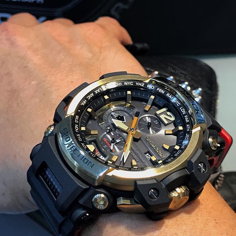 Casio Casio G-Shock GPW-2000TFB-1A Premium - задняя крышка сталь металл корпуса, япония часы