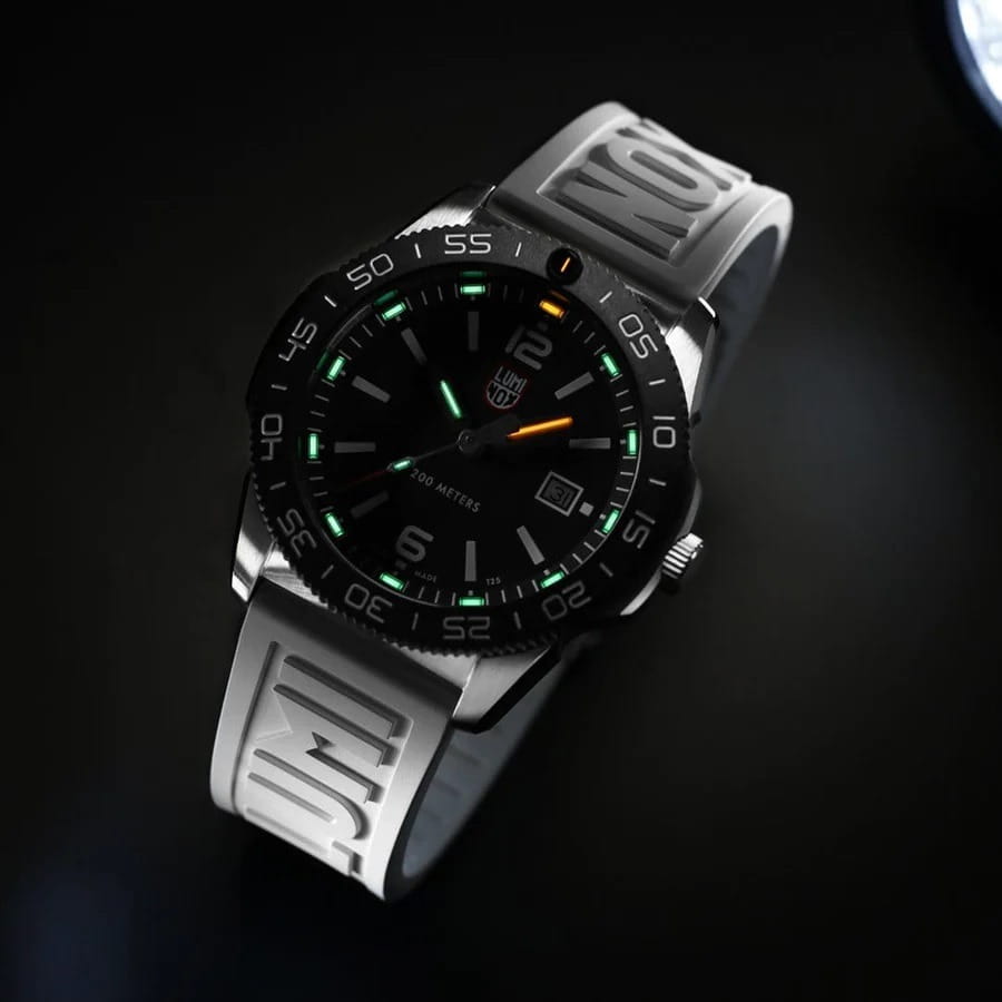 Luminox Luminox Pacific Diver XS.3121.WF , наручные мужские часы фото под углом