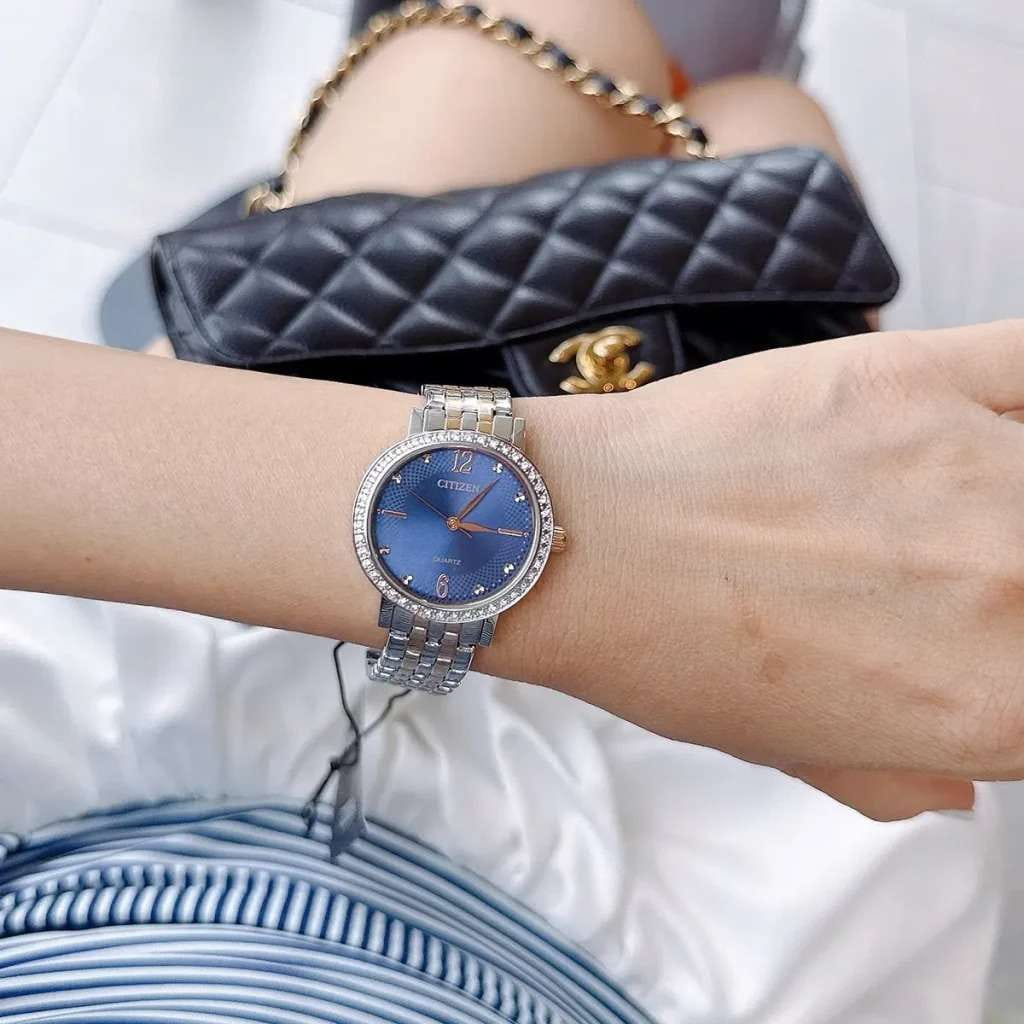 Citizen Citizen Elegance EL3106-59L  — детали корпуса и нержавеющая сталь с ip-покрытием