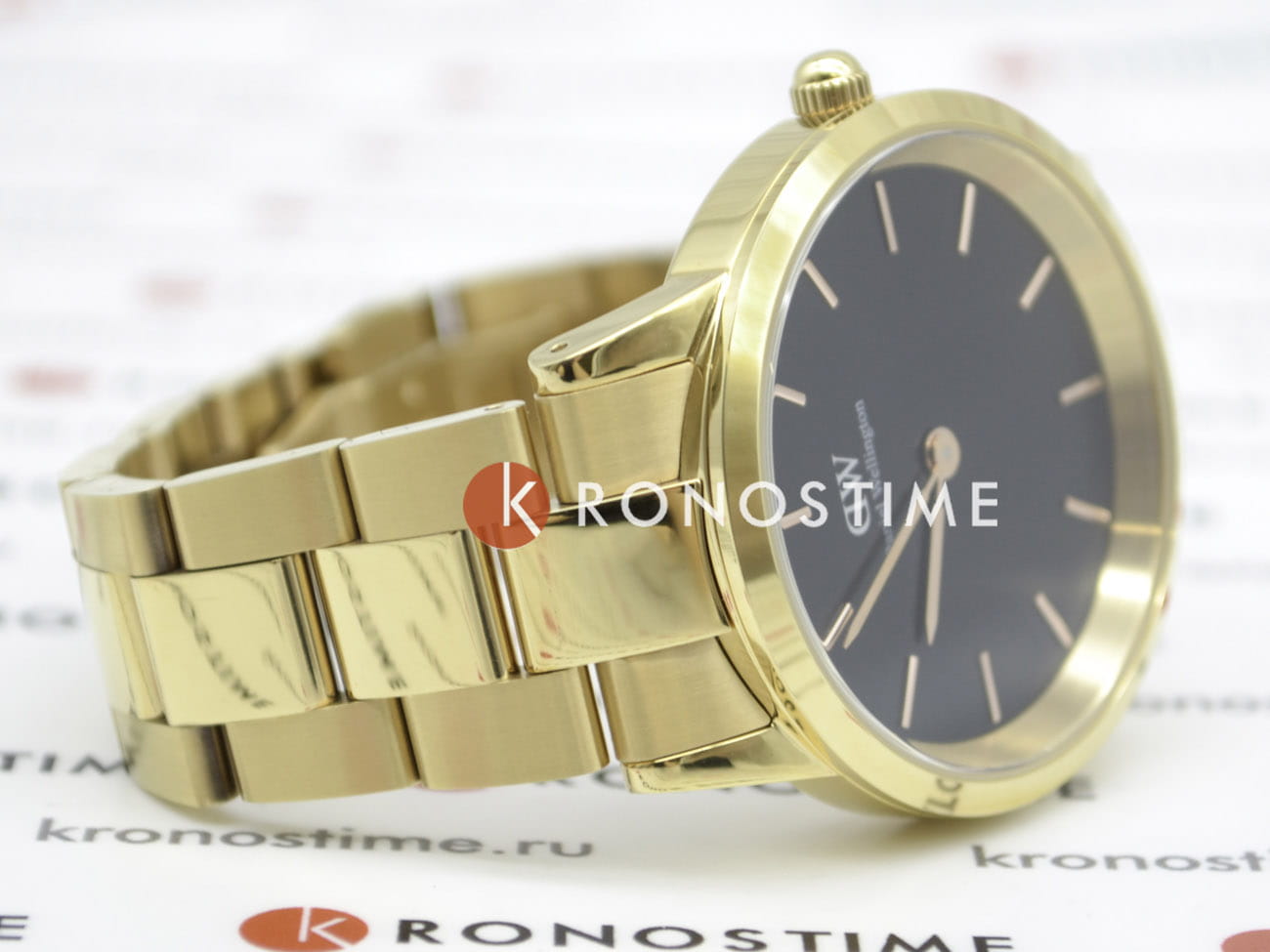 Daniel Wellington DW00100344 мужские часы застежка крупным планом