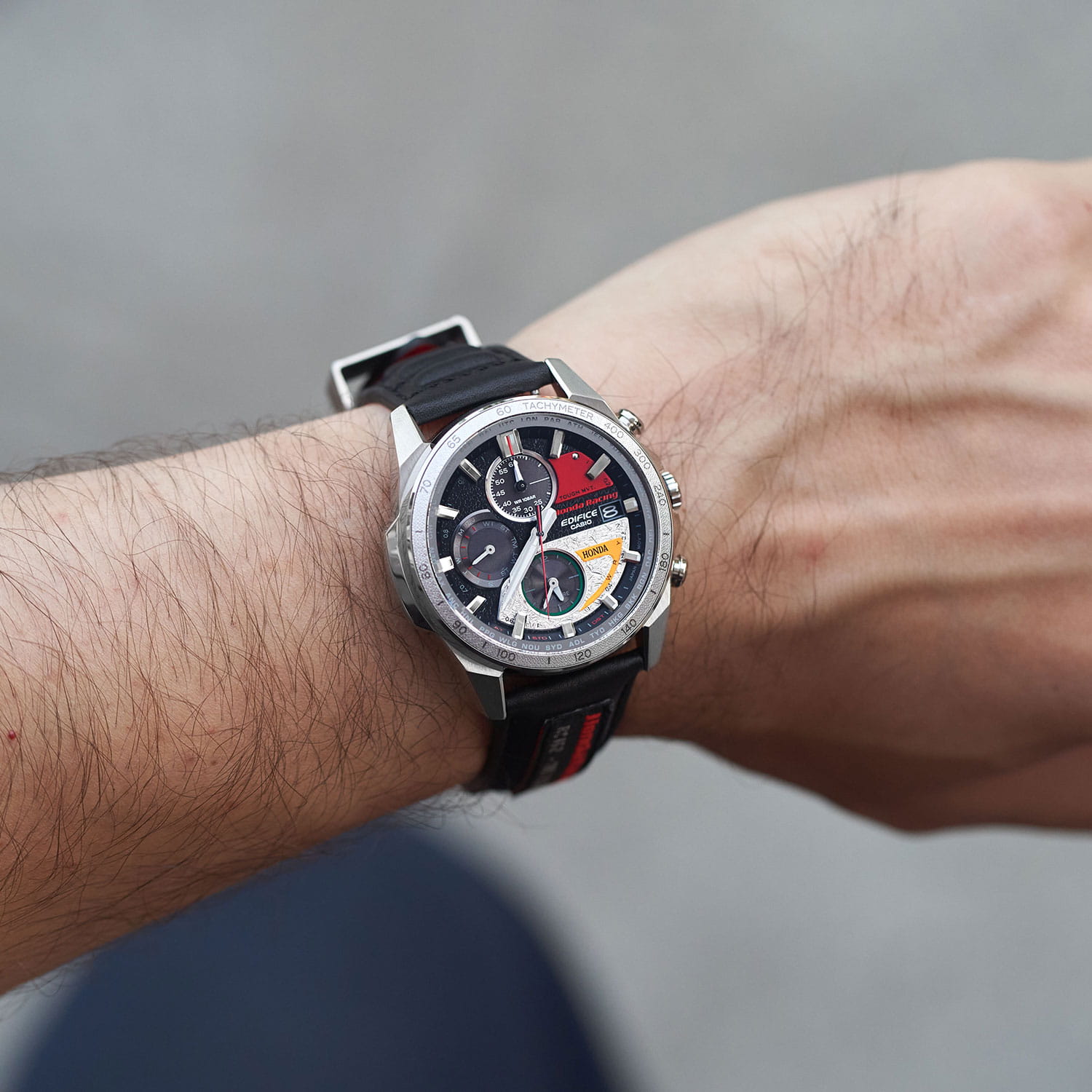 Casio Casio Edifice EQW-A2000HR-1A EQW - задняя крышка металл сталь корпуса, япония часы