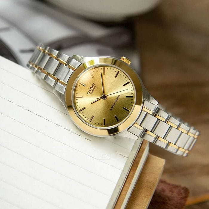 Casio Casio Collection LTP-1128G-9A кварцевые женские часы часы крупный план белый циферблата