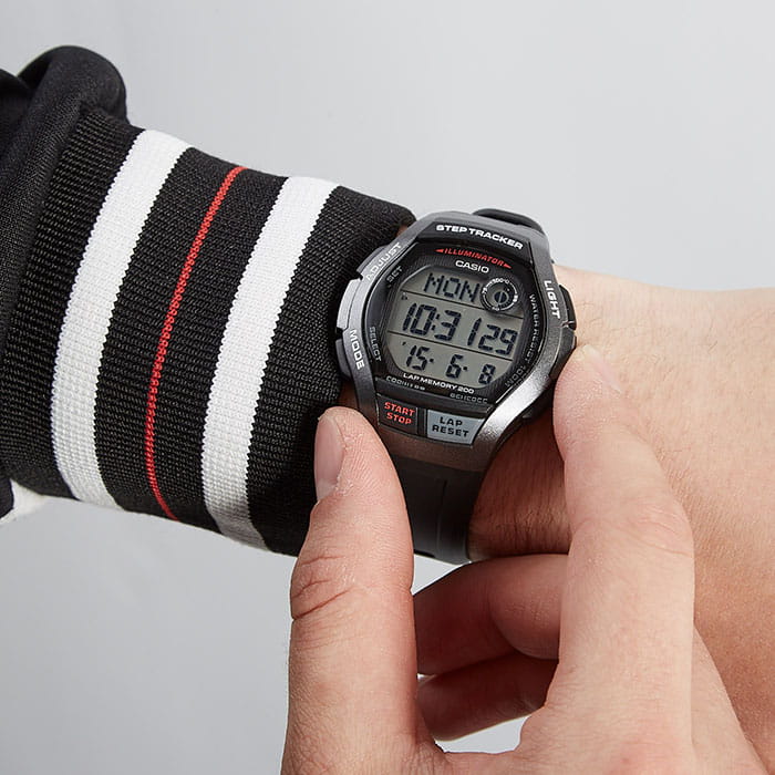 Casio Casio Collection WS-2000H-1A , наручные мужские часы фото под углом