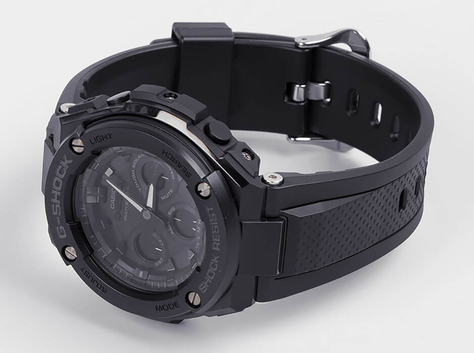 Casio Casio G-Shock GST-W300G-1A1, g-shock япония мужские часы на браслете каучук боковой вид