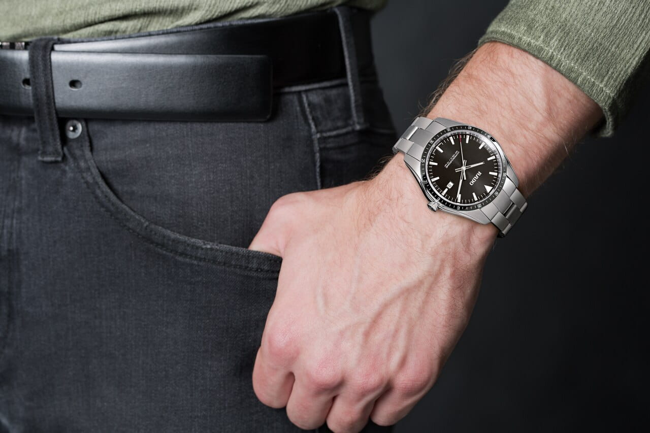Rado Rado Hyperchrome R32502153 мужские часы черный циферблат на запястье