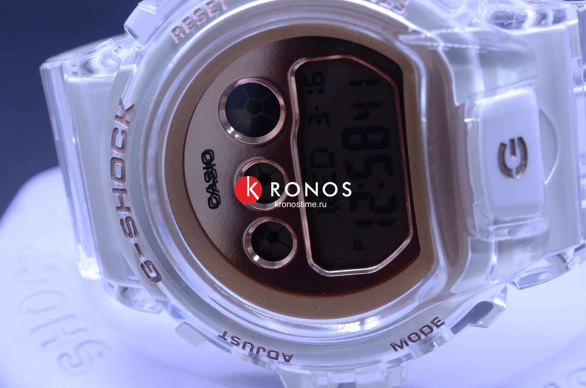 Casio Casio G-Shock GMD-S6900SR-7 электронные женские часы часы крупный план розовый циферблата