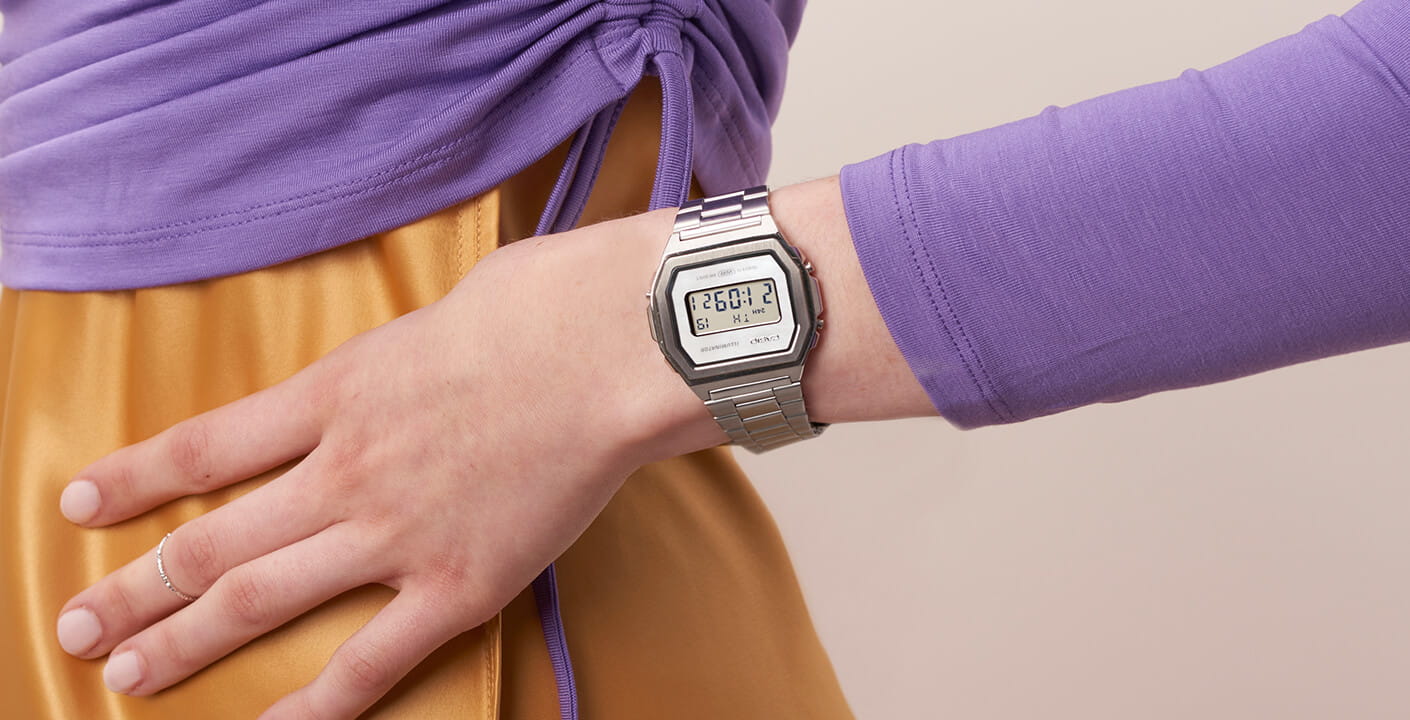 Casio Casio Collection A1000D-7EF  — детали корпуса и нержавеющая сталь