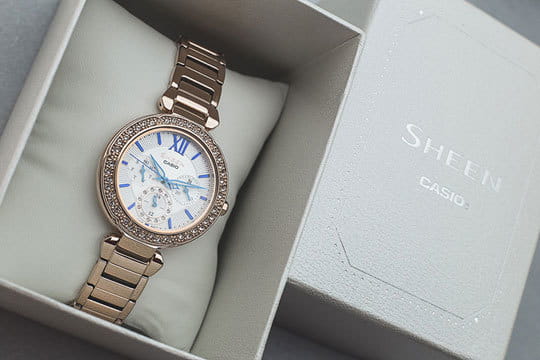 Casio Casio Sheen SHE-3061PG-7B женские часы перламутровый циферблат на запястье