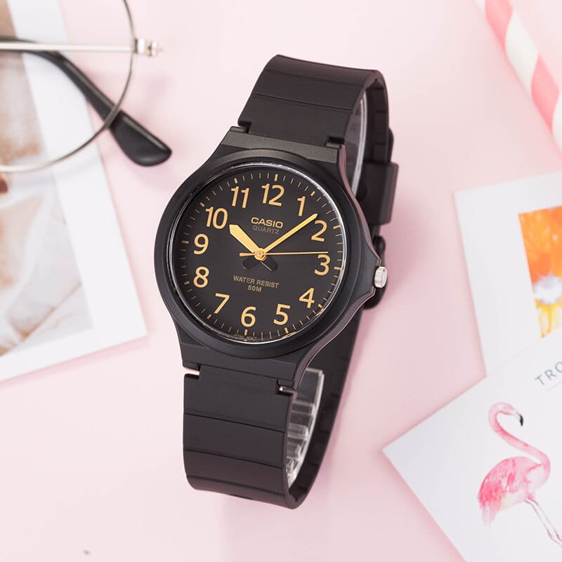 Casio Casio Collection MW-240-1B2VDF (MW-240-1B2) , наручные мужские часы фото под углом