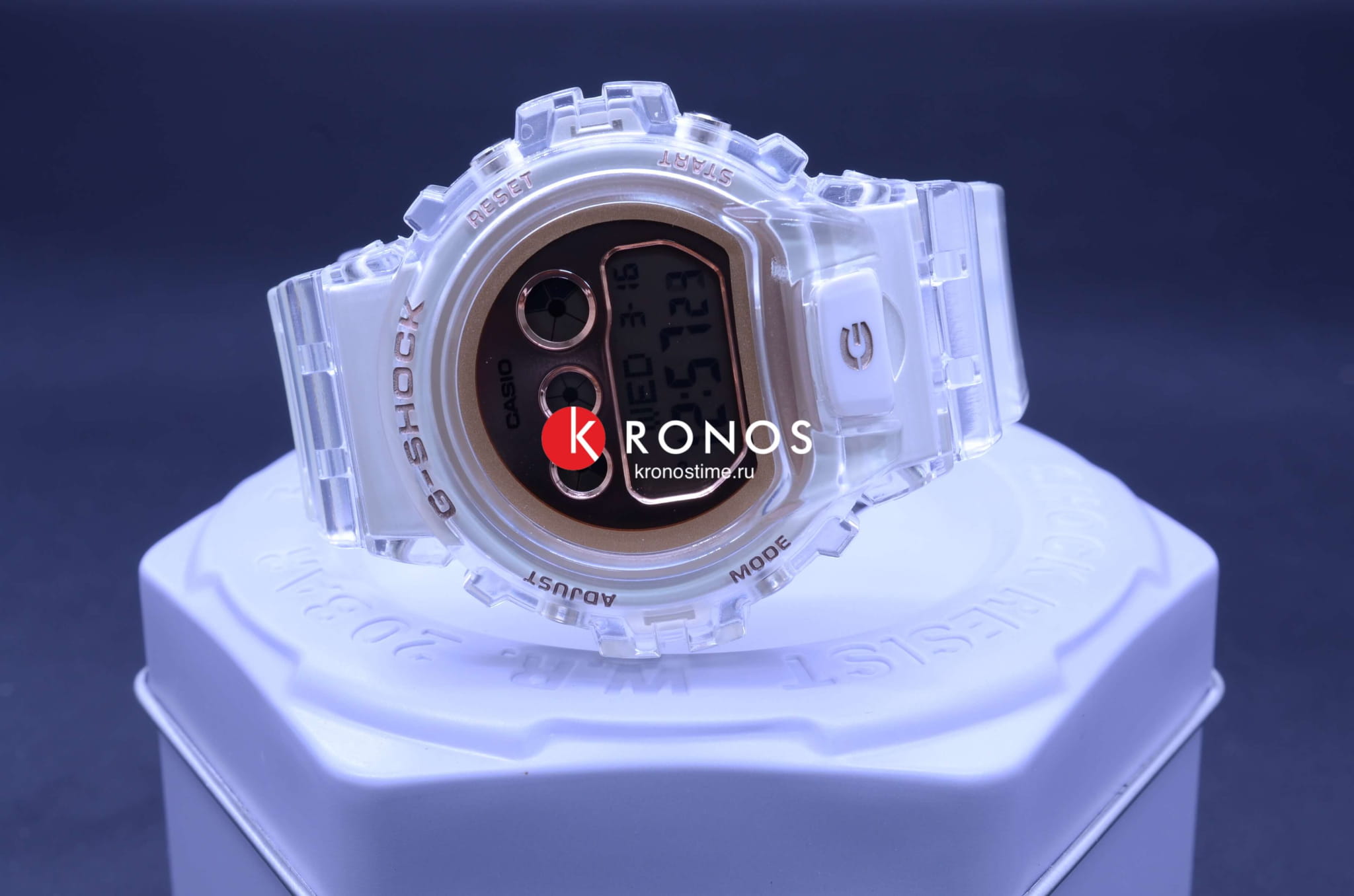 Casio Casio G-Shock GMD-S6900SR-7 лимитированной серии, наручные женские часы фото под углом