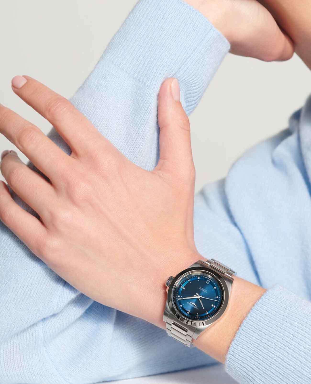 Longines Longines Conquest L3.430.4.97.6  — детали корпуса и нержавеющая сталь