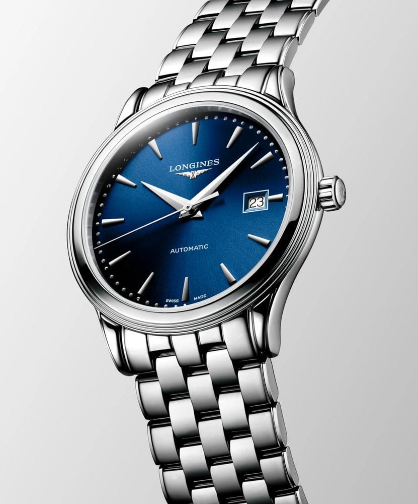 Longines L49844986 мужские часы застежка крупным планом