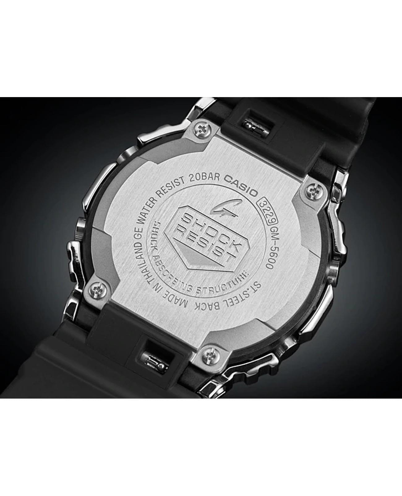 Casio Casio G-Shock GM-5600U-1DR, g-shock япония мужские часы на браслете пластик боковой вид