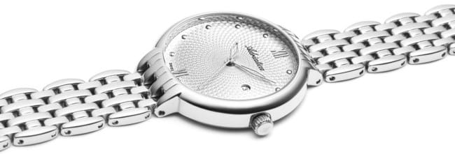 Adriatica A3792.5183Q женские часы застежка крупным планом